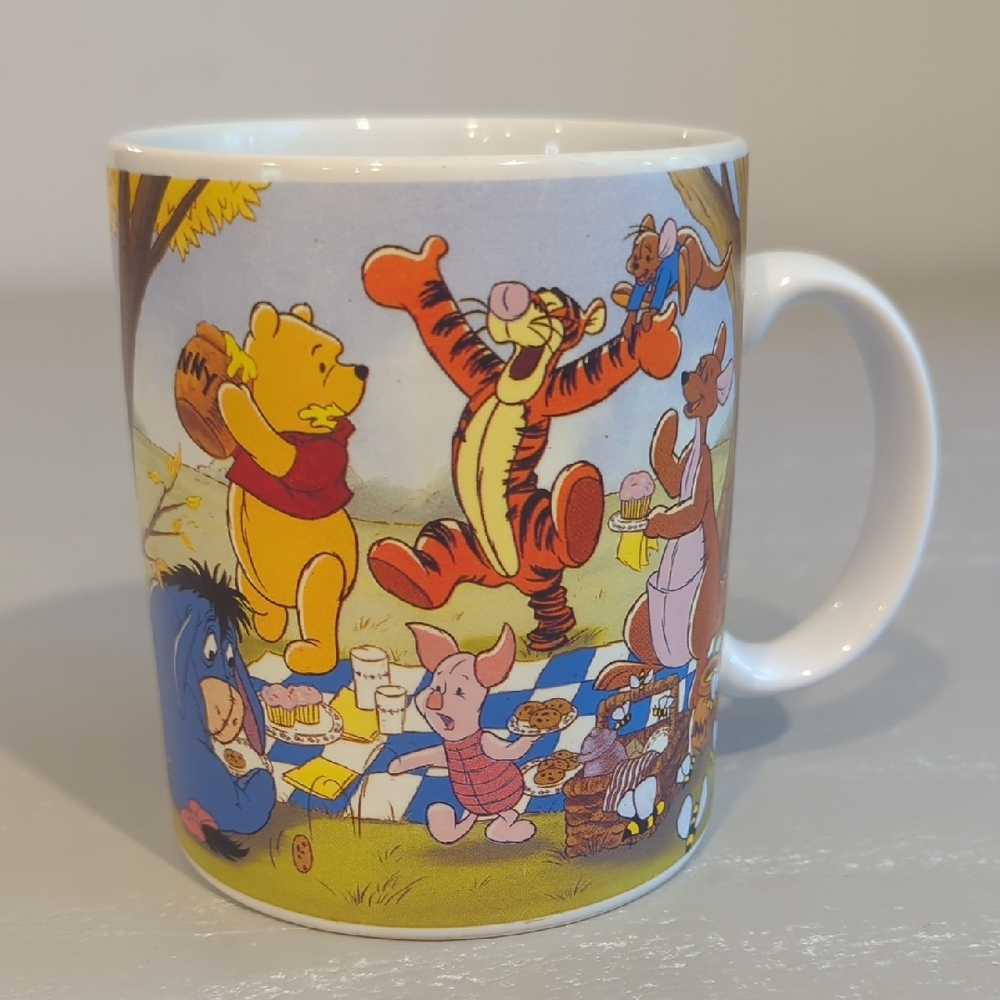 Winnie the‎ Pooh Character Mug
